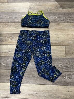 Fabletics Navy & Yellow Abstract High-Waist Leggings with Matching Sports Bra